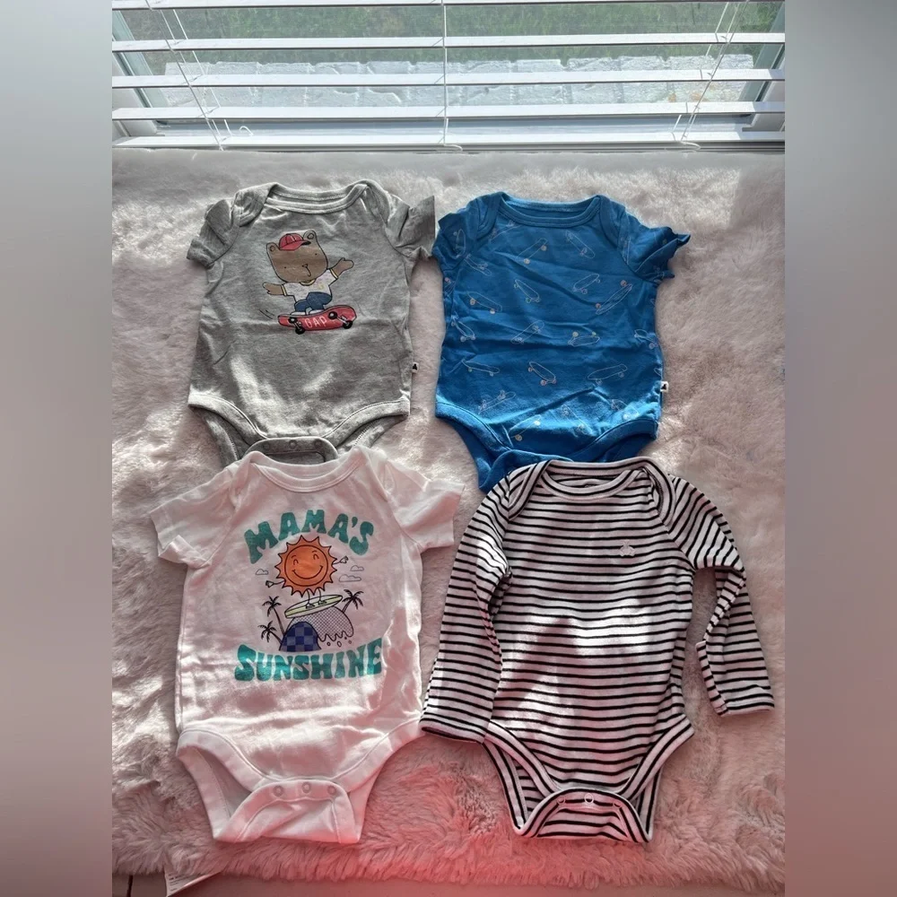 Baby Gap Boy Organically Grown Cotton Bundle size 0-3 Months